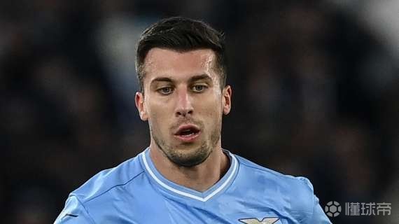 禁区内触球 禁区内触球